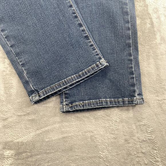 Signature Levi Strauss Women's Straight Jeans Size 8M Dark Wash - Picture 5 of 10